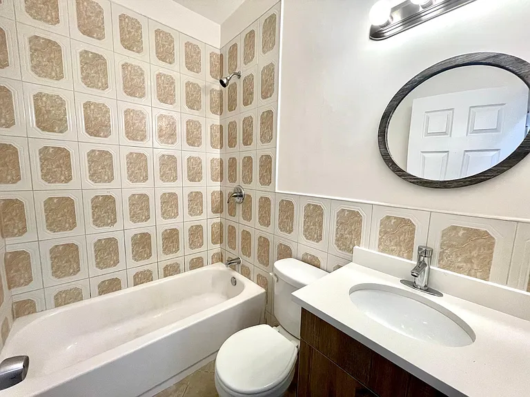 122 Lincoln St #2R — Photo 3