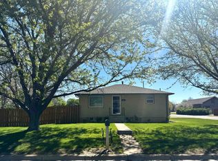 216 S Hudson Ave, Oakley, KS 67748