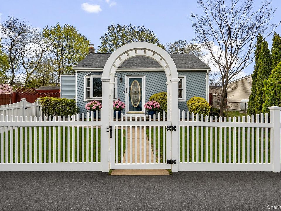 1st image of 80 Cherubina Lane