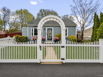 80 Cherubina Lane, North Babylon, NY, 11703