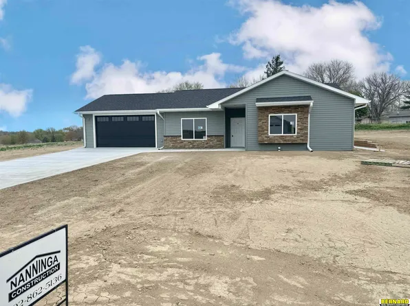 1709 Morgan Dr, Nebraska City, NE 68410