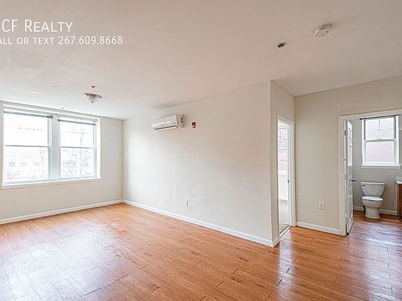 4th image of 1501 W Allegheny Ave #413