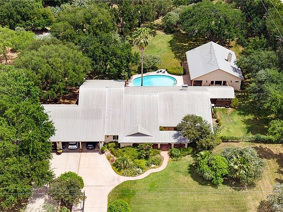 3rd image of 9800 N Shary Rd