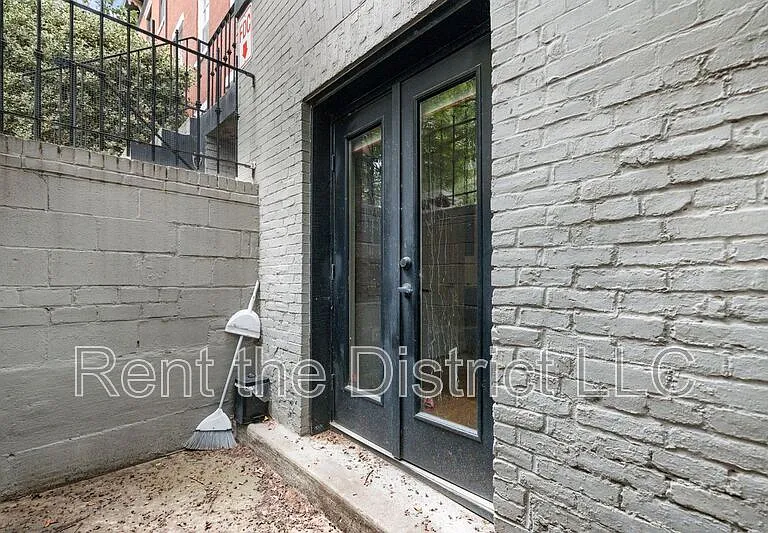 1109 M St NW #1 — Photo 19