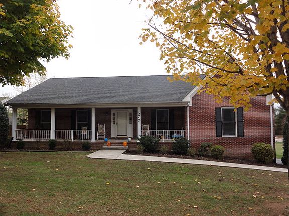 3rd image of 577 Windrowe Dr.
