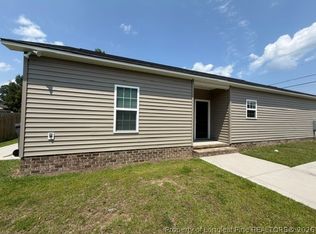 913 Linwood Ave, Lumberton, NC 28358