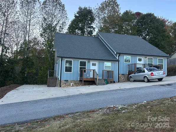 17 Meredith Ln, Marion, NC 28752