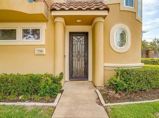 2700 Floyd St, Dallas, TX 75204
