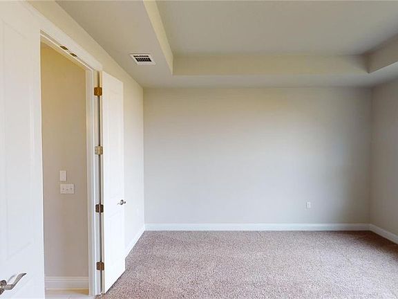 5th image of 218 Sumalt Gap Way