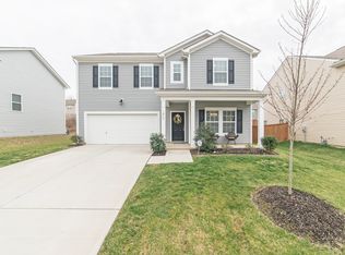 1817 Swan Dr, Charlotte, NC 28216