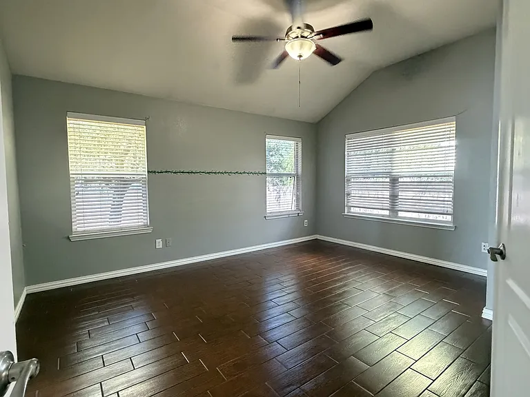 625 Tabasco Trl — Photo 19