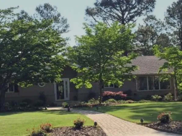 4 Falcon Rd, Whispering Pines, NC 28327