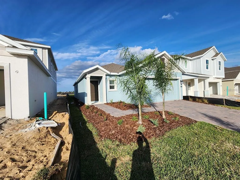 3 bed, 2.0 bath, 1444 sqft, $2,250 — Photo 3