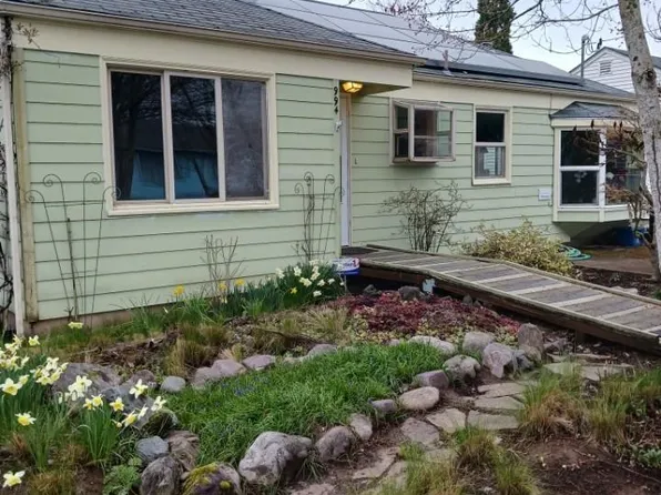 994 Cleveland St, Lebanon, OR 97355