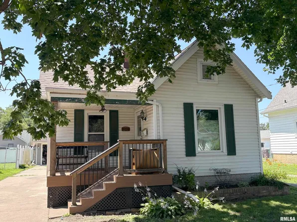 2112 W Alice Ave, West Peoria, IL 61604
