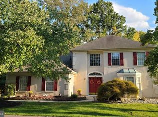 15 Westwinds Dr, Princeton Junction, NJ 08550