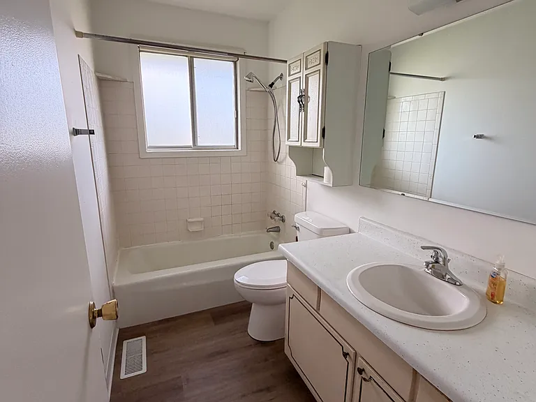 2223 W Westport Rd #2221 — Photo 8
