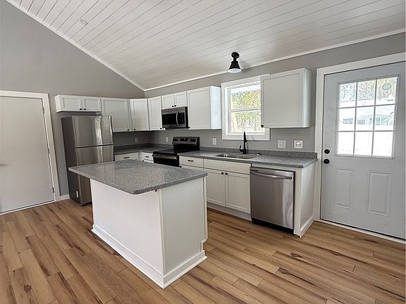 2nd image of 125 Standart Ave