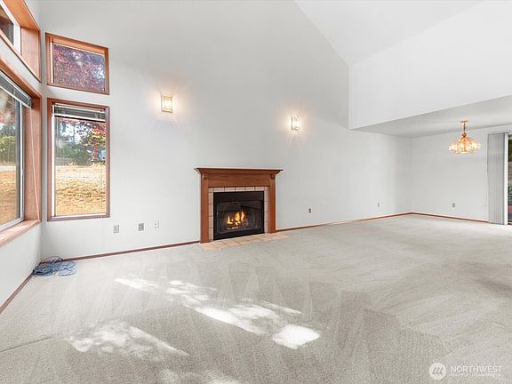 4th image of 7426 7428 63rd Street Ct W