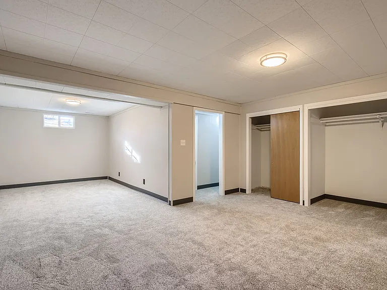 231 W Fremont Ave — Photo 9