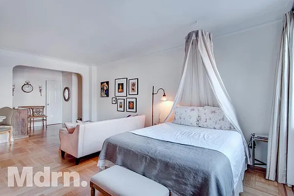 Rented by Mdrn Residential | media 16