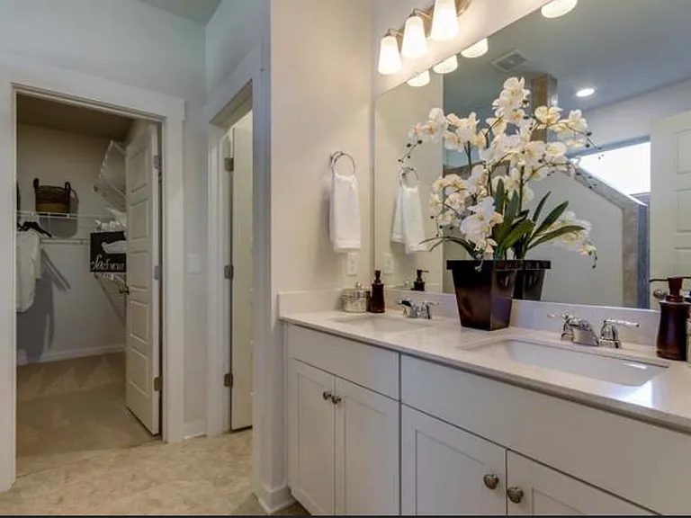 140 Dale Dr — Photo 6