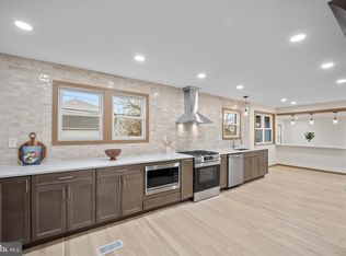 507 Hood Blvd, Fairless Hills, PA 19030