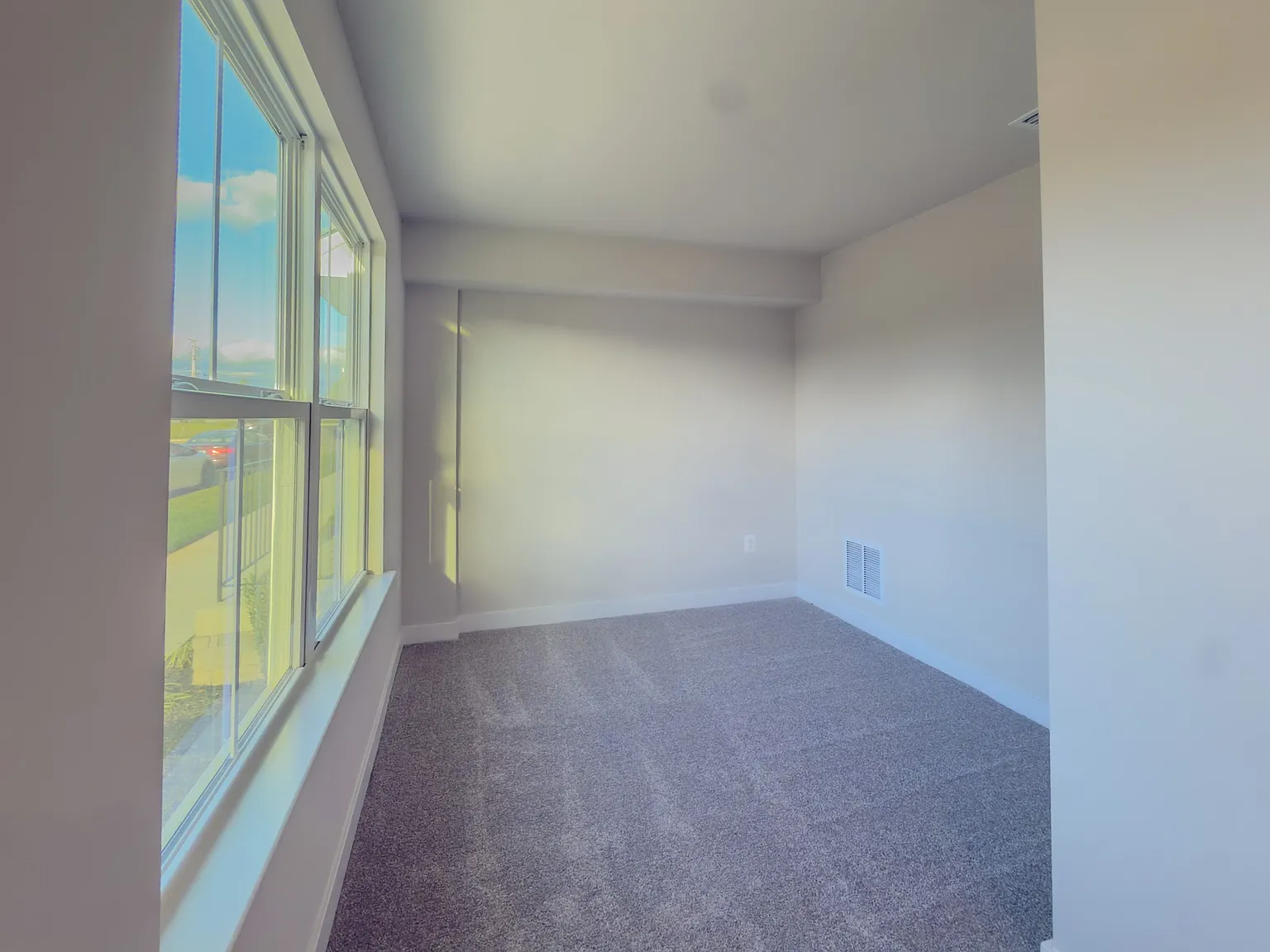 3 bed, 2.5 bath, 1629 sqft, $1,950 — Photo 4
