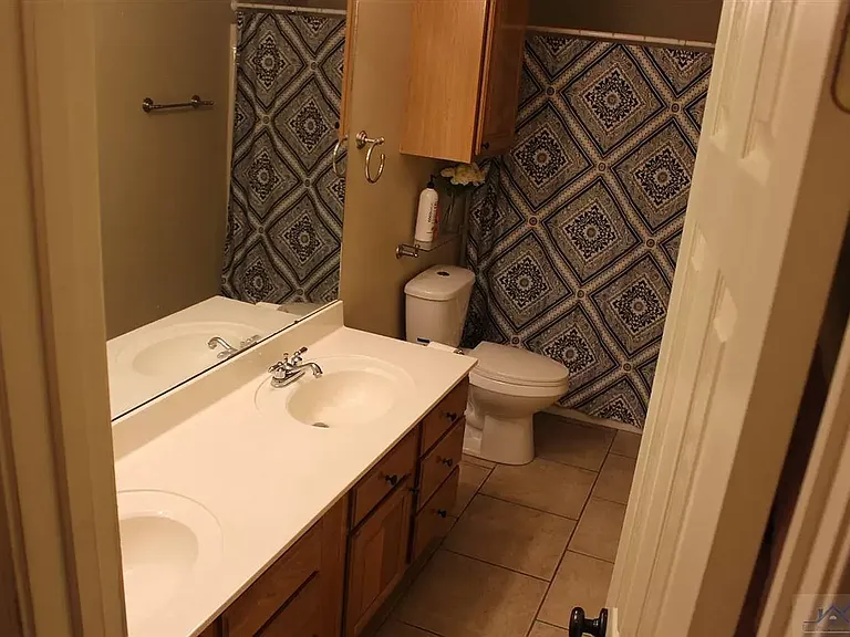 165 Jolie Oaks Blvd — Photo 4