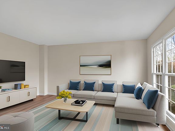 3rd image of 14714 Green Park Way