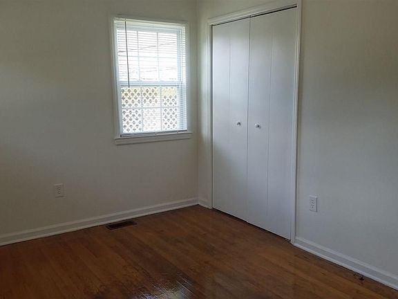 4th image of 108 Lincoln Dr