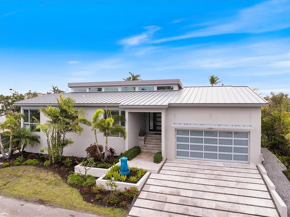 1st image of 600 De Narvaez Dr