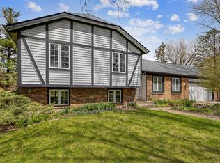 7092 Prairie Hill Rd, South Beloit, IL 61080