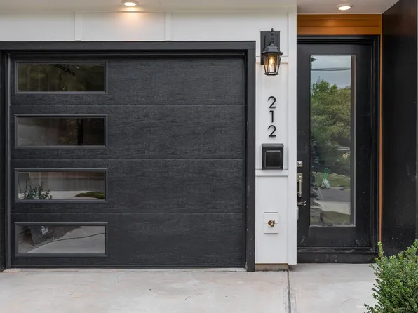 212 Mattoon St, Charlotte, NC 28216