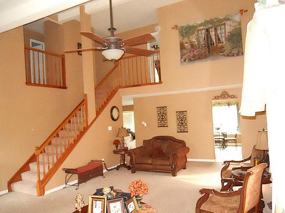 2nd image of 1517 Wexford Dr