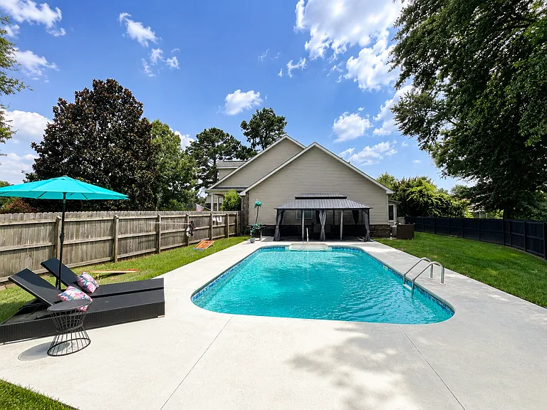 204 White Pond Ln — Photo 37