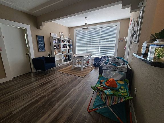 4th image of 4700 SW 78th Ave