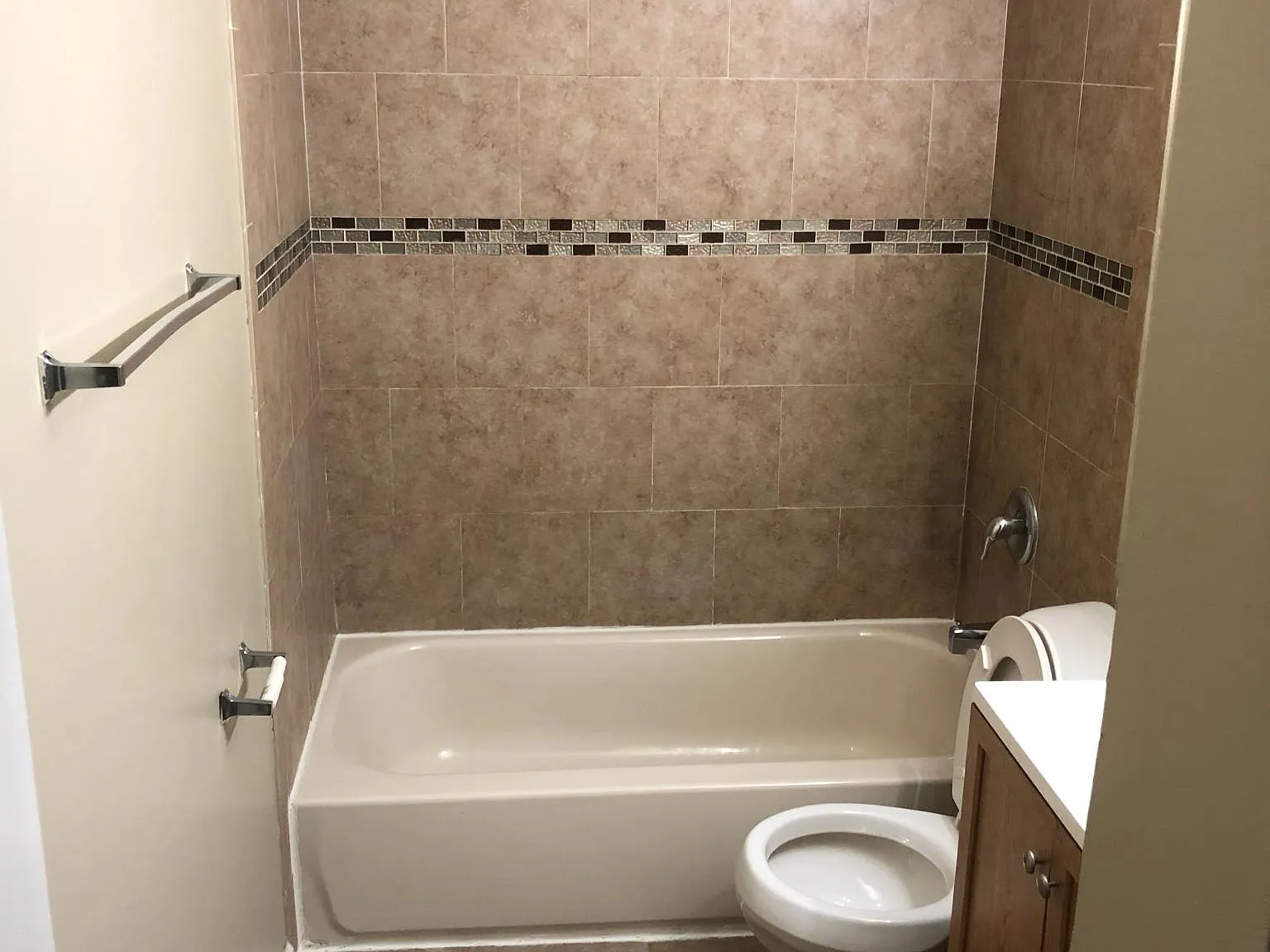 2 bed, $1,195 — Photo 3