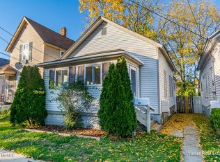 861 4th St NW, Grand Rapids, MI 49504