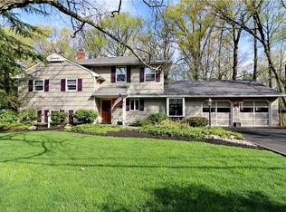 24 Nottingham Rd, Edison, NJ 08820