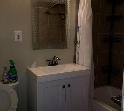 4th image of 3121 University Blvd W
