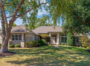 561 Malinmor Dr, Weldon Spring, MO 63304