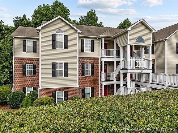 4th image of 352 Bubble Creek Ct Unit 6