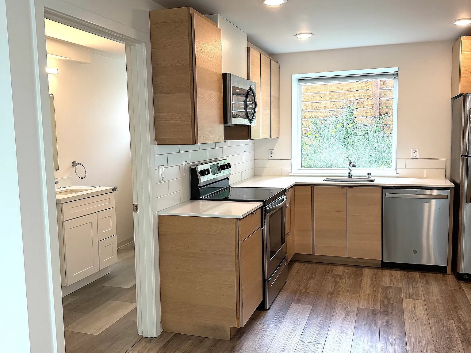 1 bed, 1.5 bath, 775 sqft, $2,400 — Photo 1