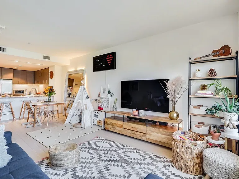 52 Innes Ct #307 — Photo 9