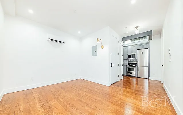 Rented by Brick&Mortar | media 19