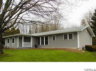 7172 Fremont Rd, East Syracuse, NY 13057