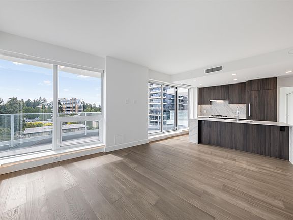 3rd image of 1475 Foster St #606