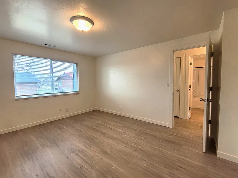 4661 S Arlington Park Dr #4 — Photo 10