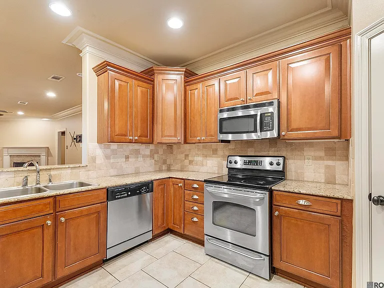 11110 Boardwalk Dr #41 — Photo 9